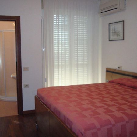 Albergo Centopini Джеммано Экстерьер фото