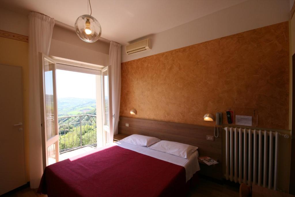 Albergo Centopini Джеммано Номер фото