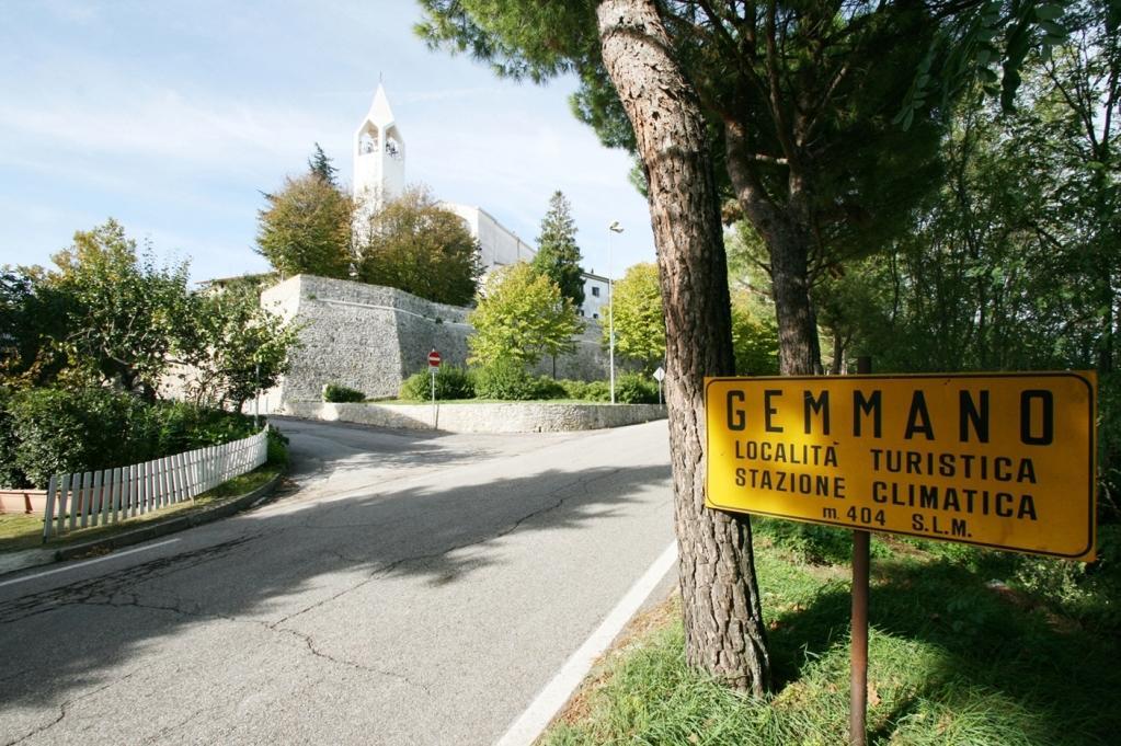 Albergo Centopini Джеммано Экстерьер фото